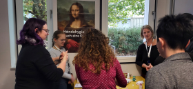 Teilnehmer bei einem Workshop 